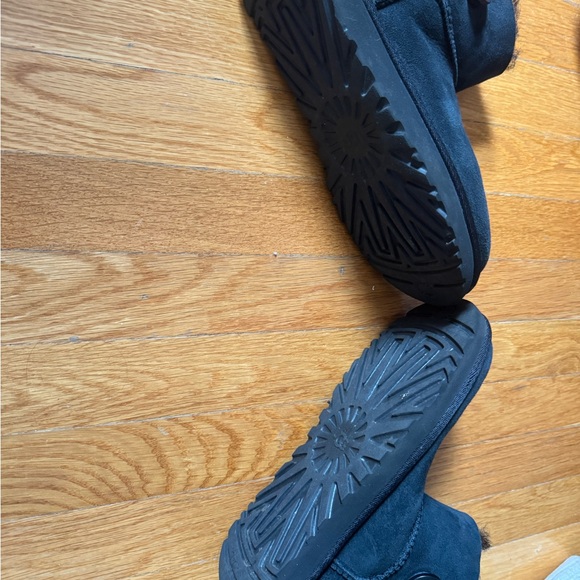 UGG Black Ankle Boots - Picture 2 of 2